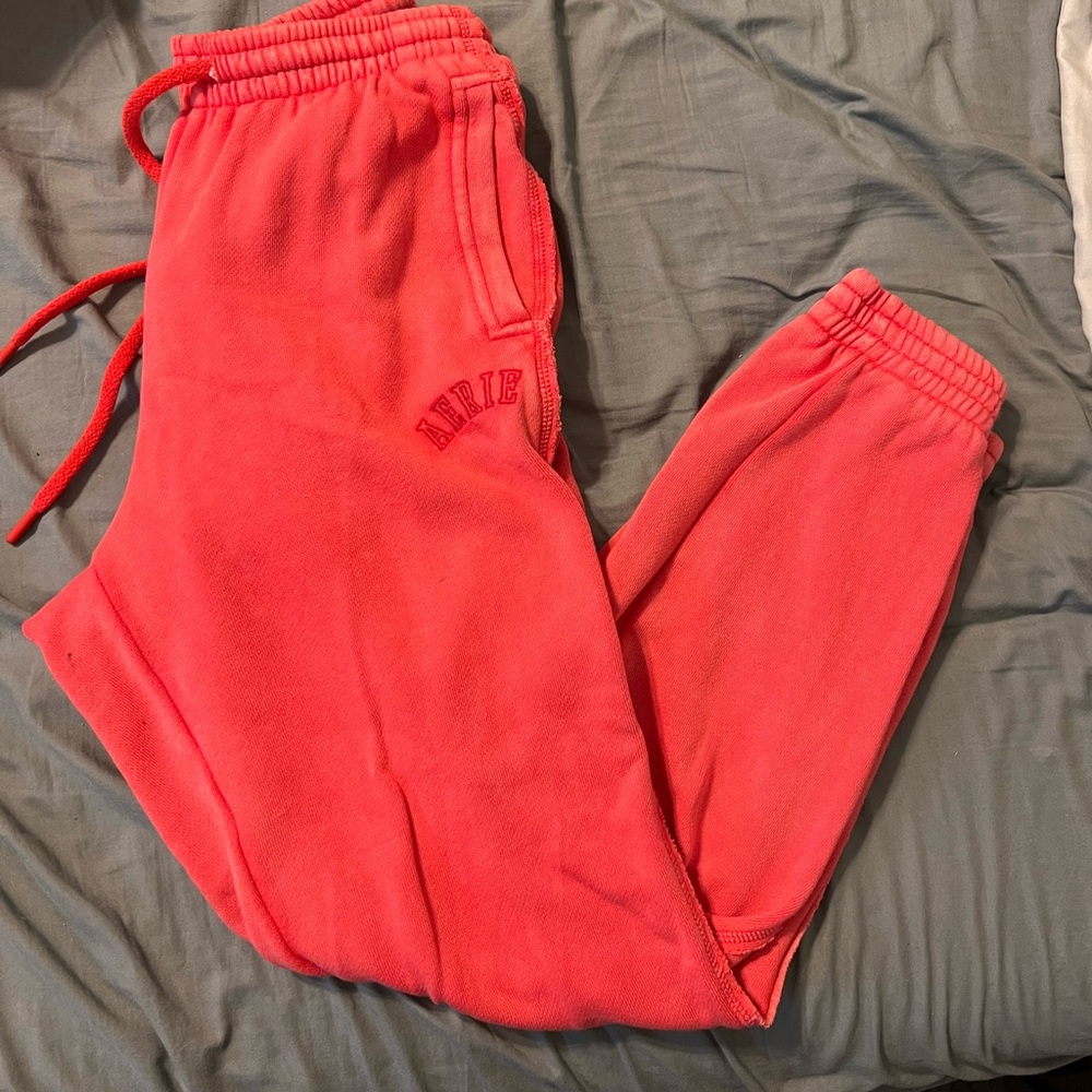 XS SHORT Aerie Red Joggers
